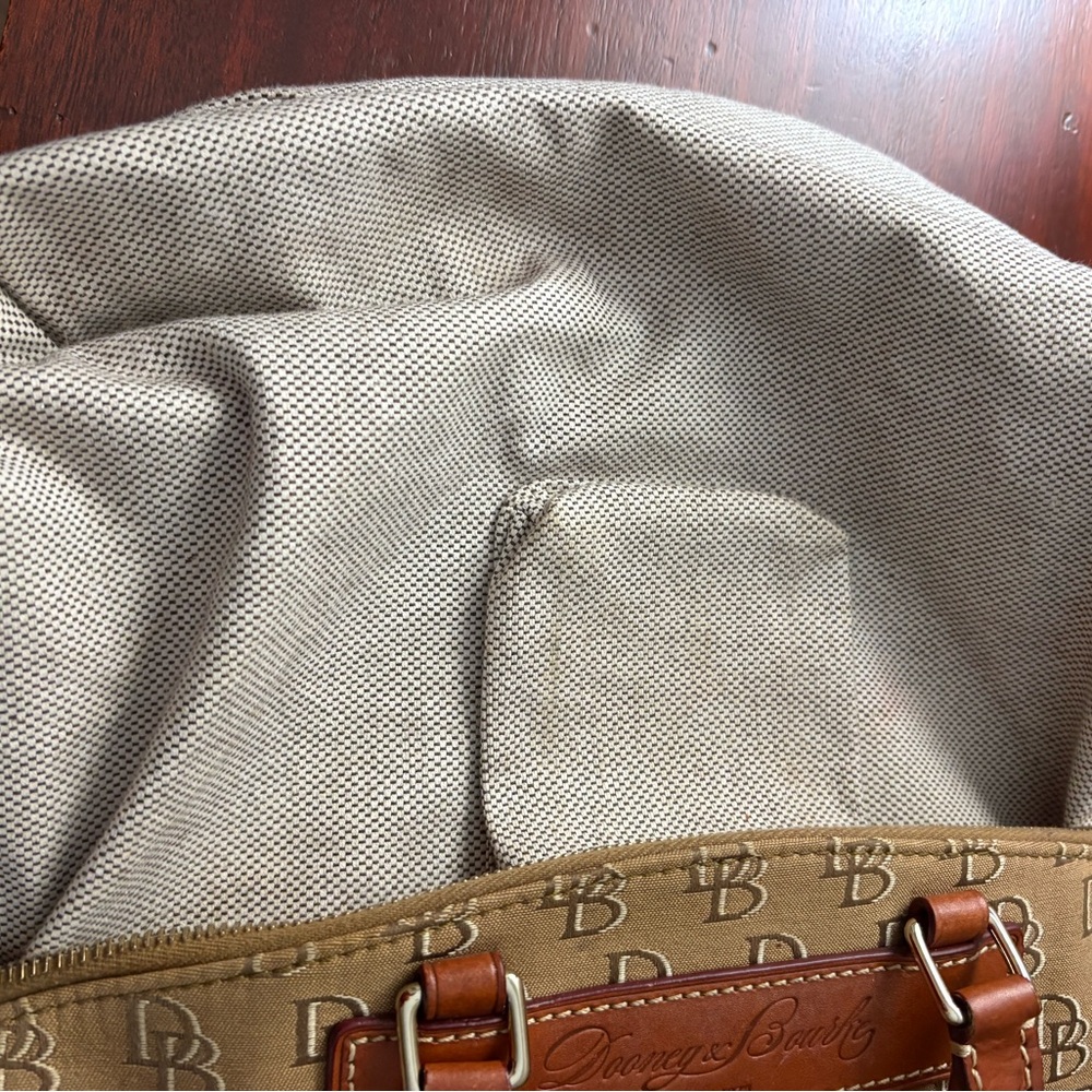 DOONEY & BOURKE Signature DB Logo Handbag - Picture 15 of 15